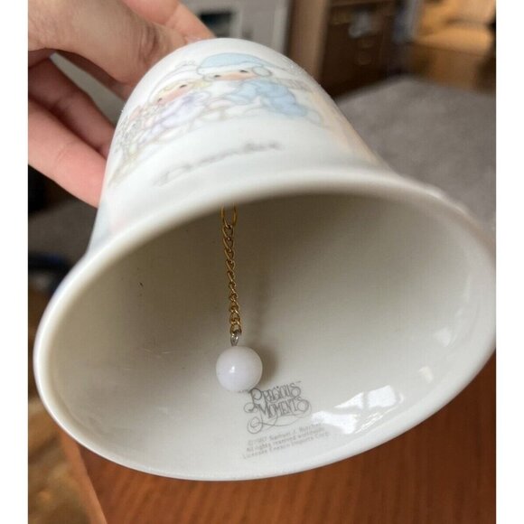 VINTAGE Ensco December PRECIOUS MOMENTS PORCELAIN BELL 1987 Japan - Picture 7 of 7
